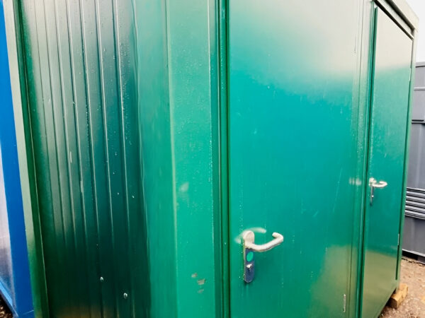 11-Double-Mains-Toilet-8Ft-x-5Ft-Green-4.jpg