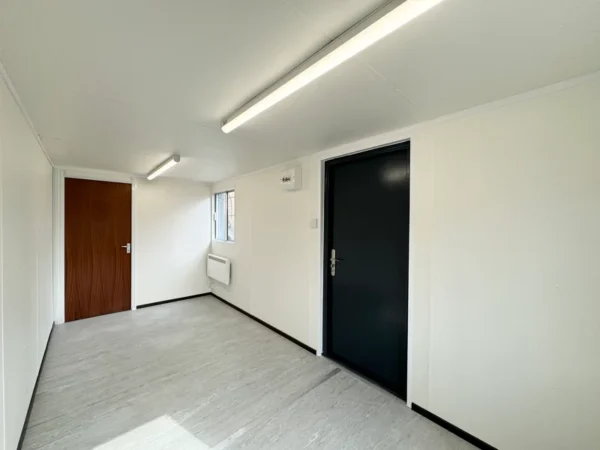 21x8ft-Container-Office-Cabin-Portable-Anti-Vandal-Building-14.webp