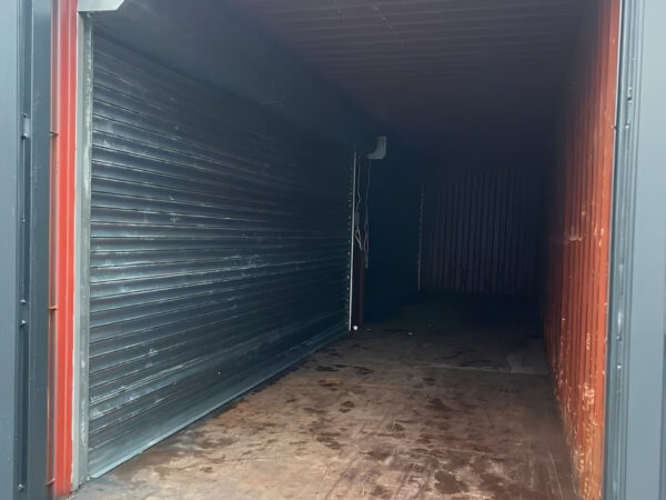 40Ft-x-8Ft-Shipping-Container-With-Double-Roll-Up-Doors.jpg